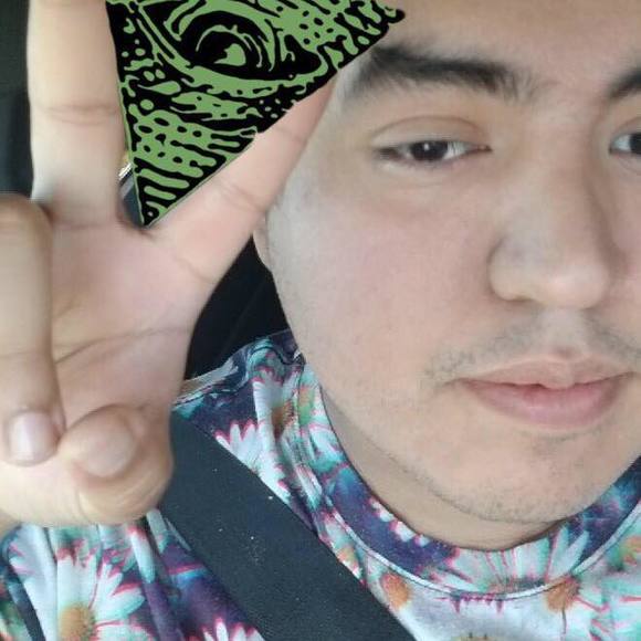 Meet your Posher, Julian - Picture 1 of 1